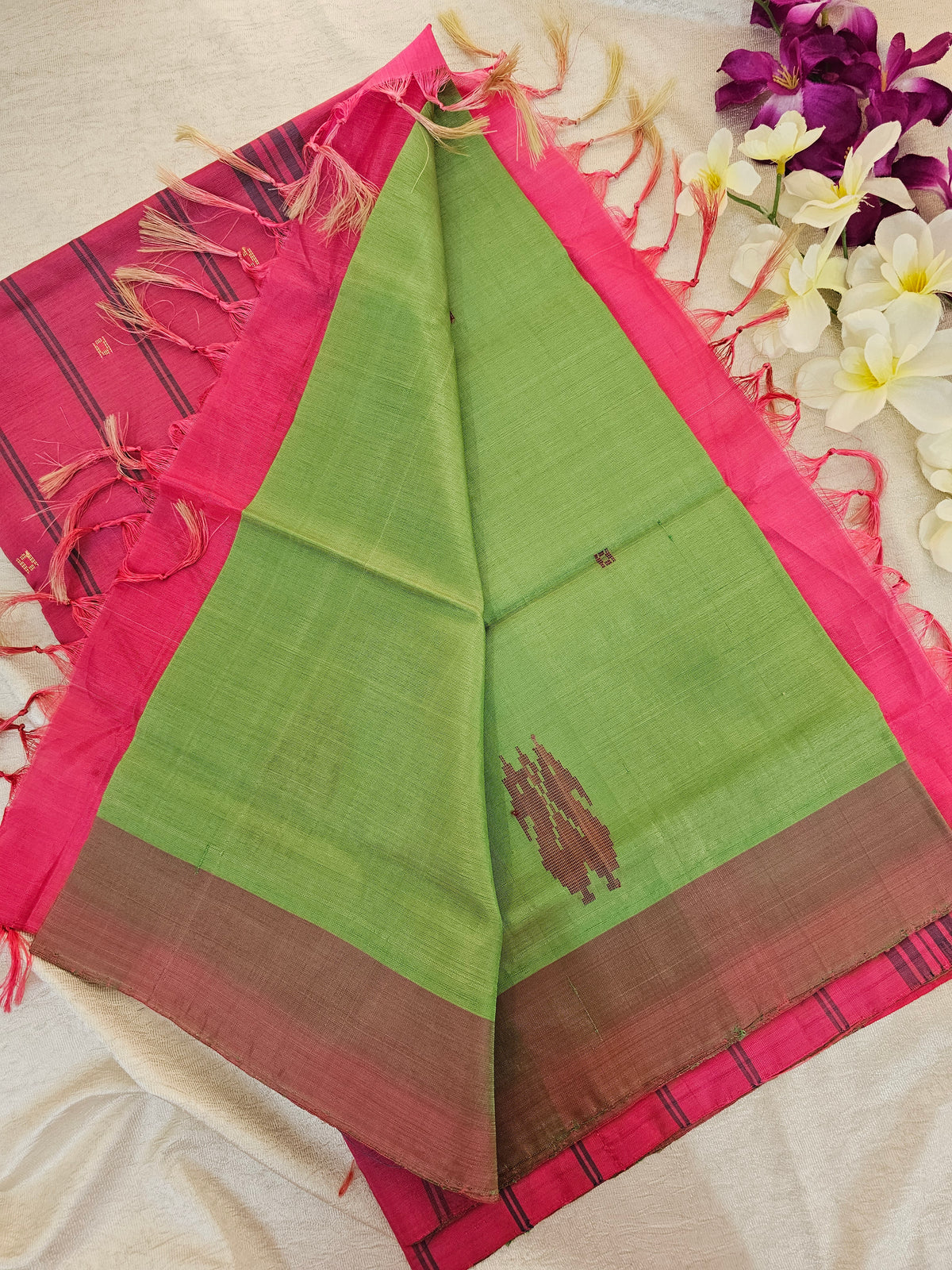 Green with Pink Pallu Handwoven Chinnalampattu Saree