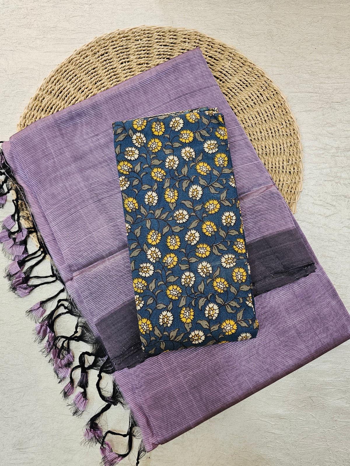 Handwoven Mangalagiri Plain Pattu Saree - Purple with Black