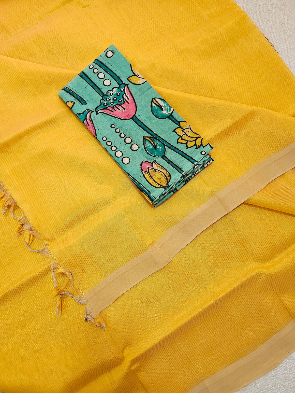 Handwoven Mangalagiri Plain Pattu Saree - Yellow with Beige