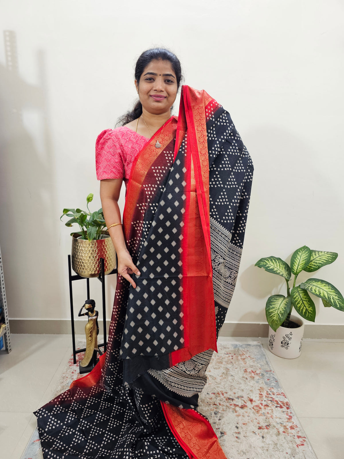 Semi Dola Silk - Black with Red