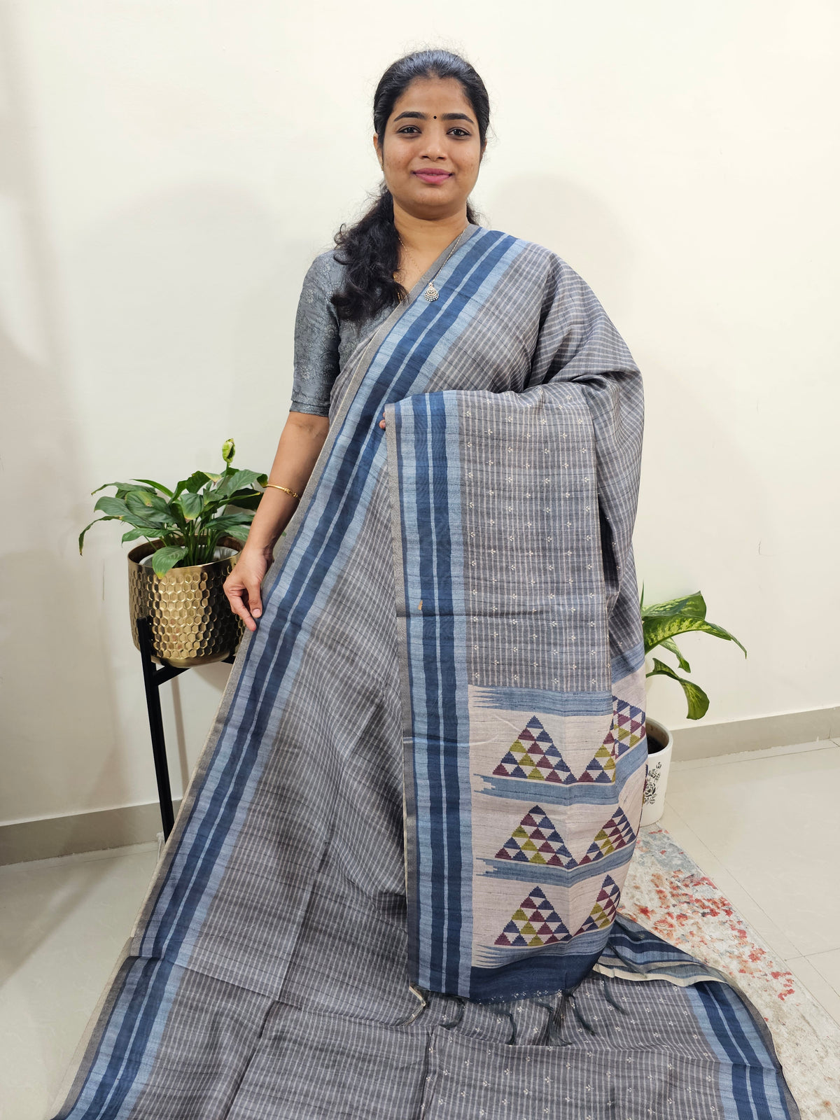 Semi Ghicha Digital Printed Saree - Grey