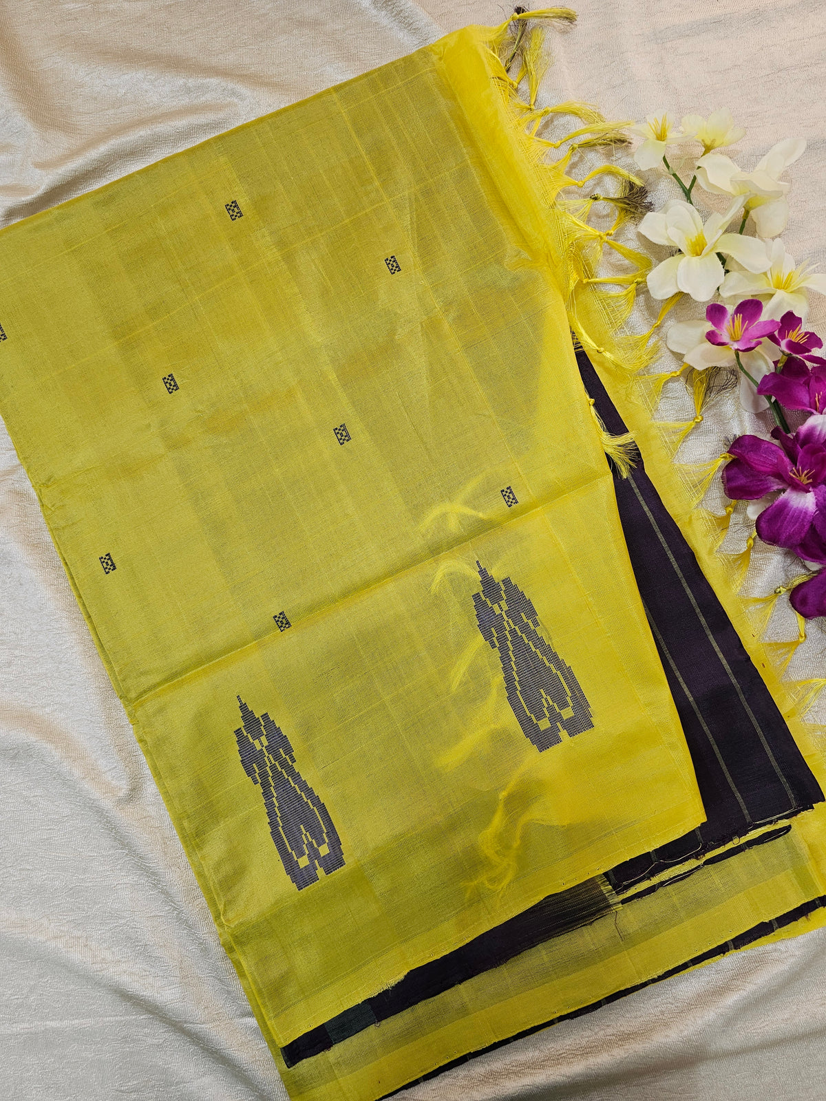 Brown with Yellow Chinnalampattu Saree