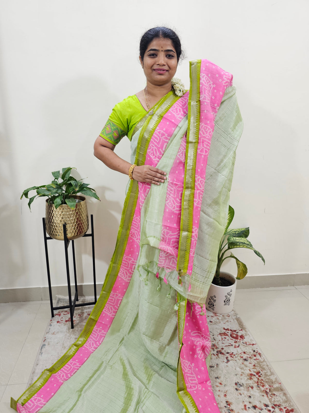 Handwoven Mangalagiri Pattu Saree with Bandhini Digital Prints  - Green with Pink