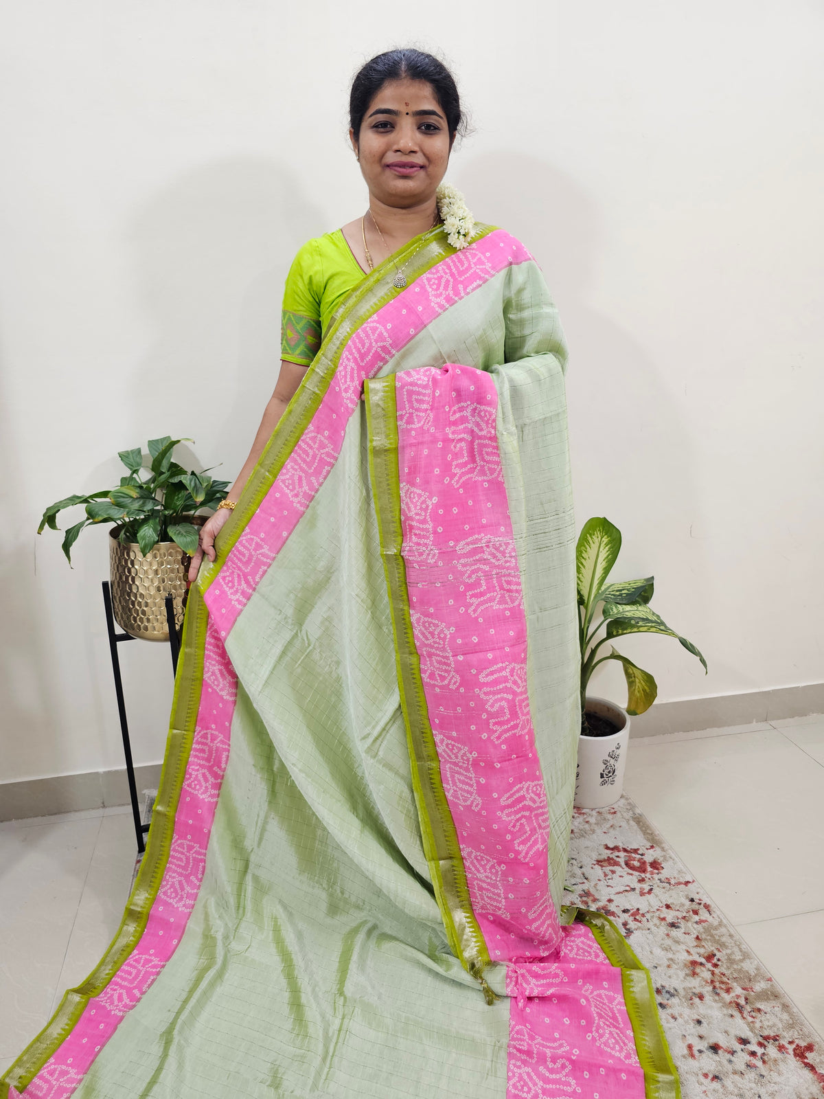 Handwoven Mangalagiri Pattu Saree with Bandhini Digital Prints  - Green with Pink