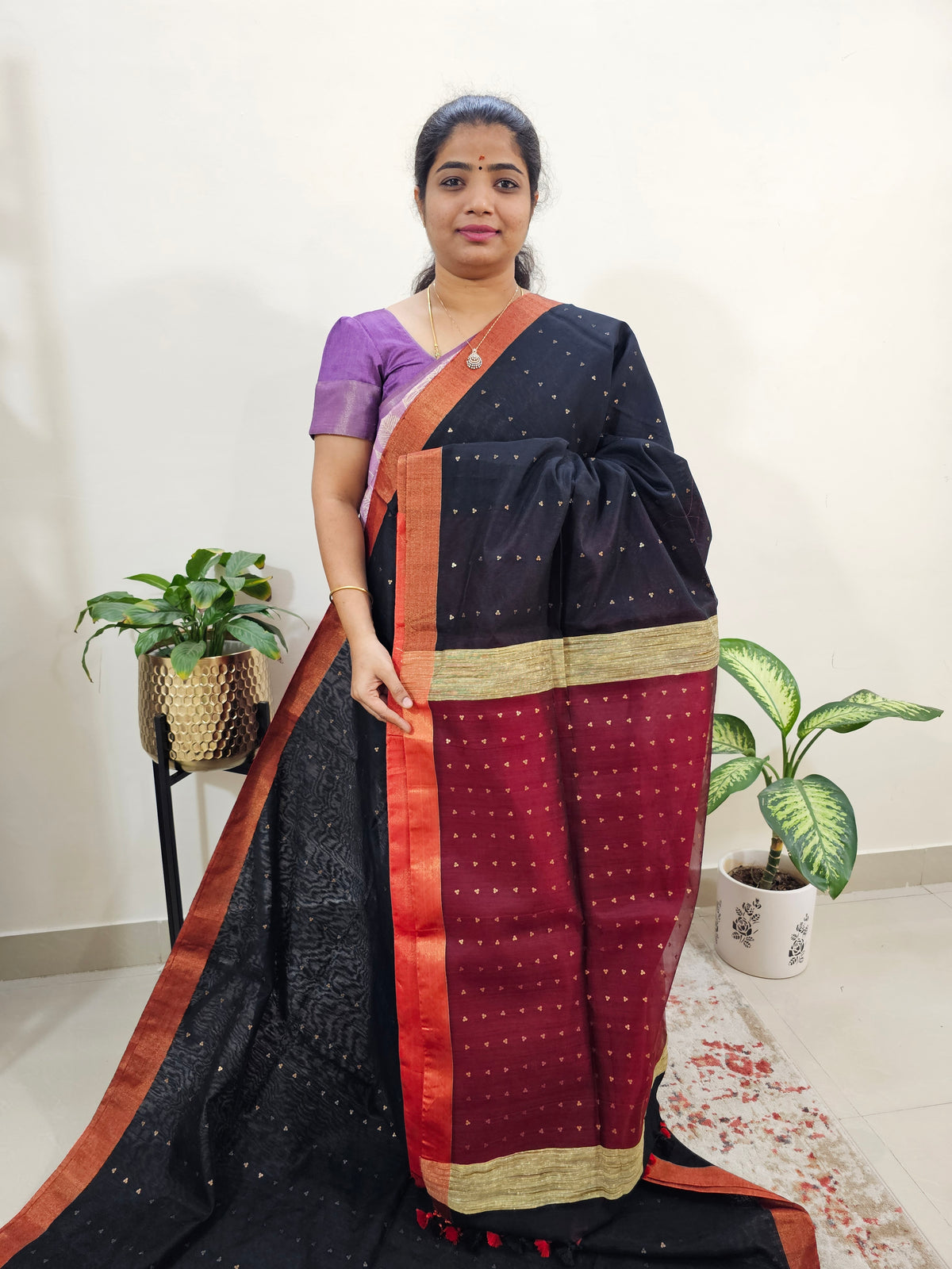 Ghicha Sequence Weaving Saree - Black with Marron