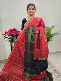 𝐏𝐫𝐞𝐛𝐨𝐨𝐤𝐢𝐧𝐠 𝐨𝐧𝐥𝐲, 𝐃𝐢𝐬𝐩𝐚𝐭𝐜𝐡 𝐓𝐢𝐦𝐞 - 𝟐𝟓 𝐝𝐚𝐲𝐬  Semi Raw Silk Saree - Maroon with Black