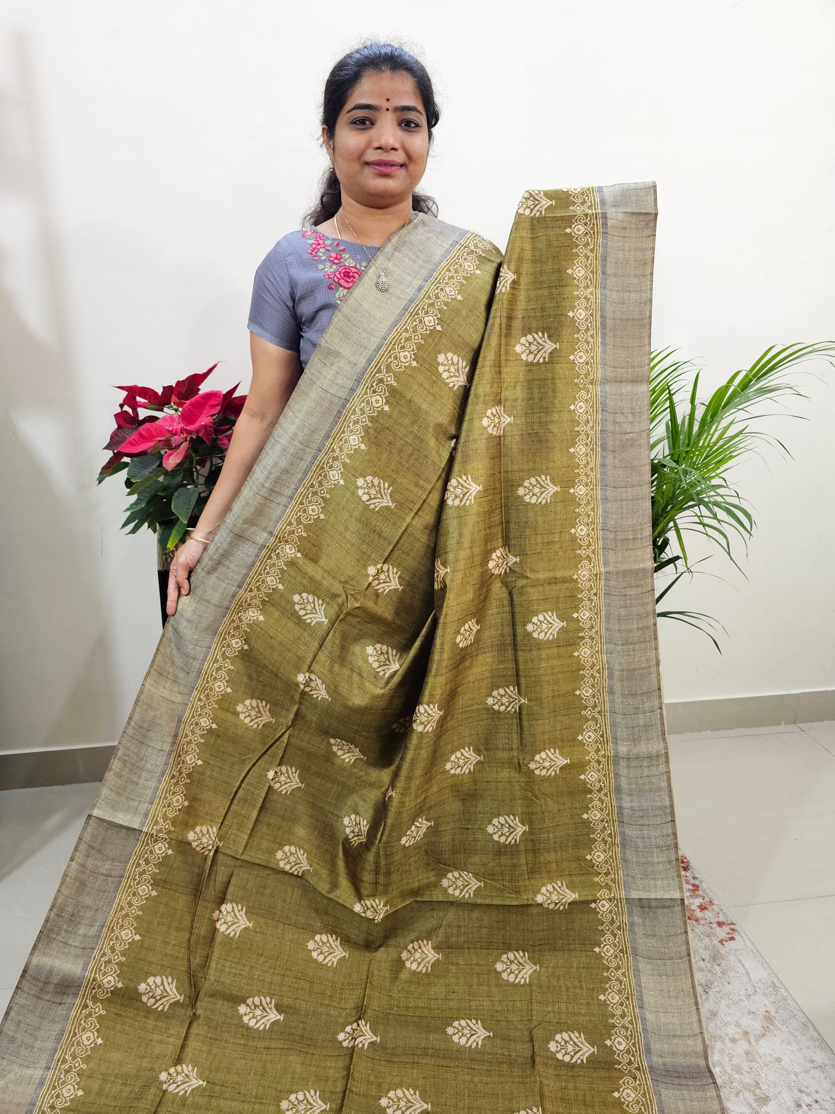 Semi Ghicha Floral Printed Saree -Mehndi Green