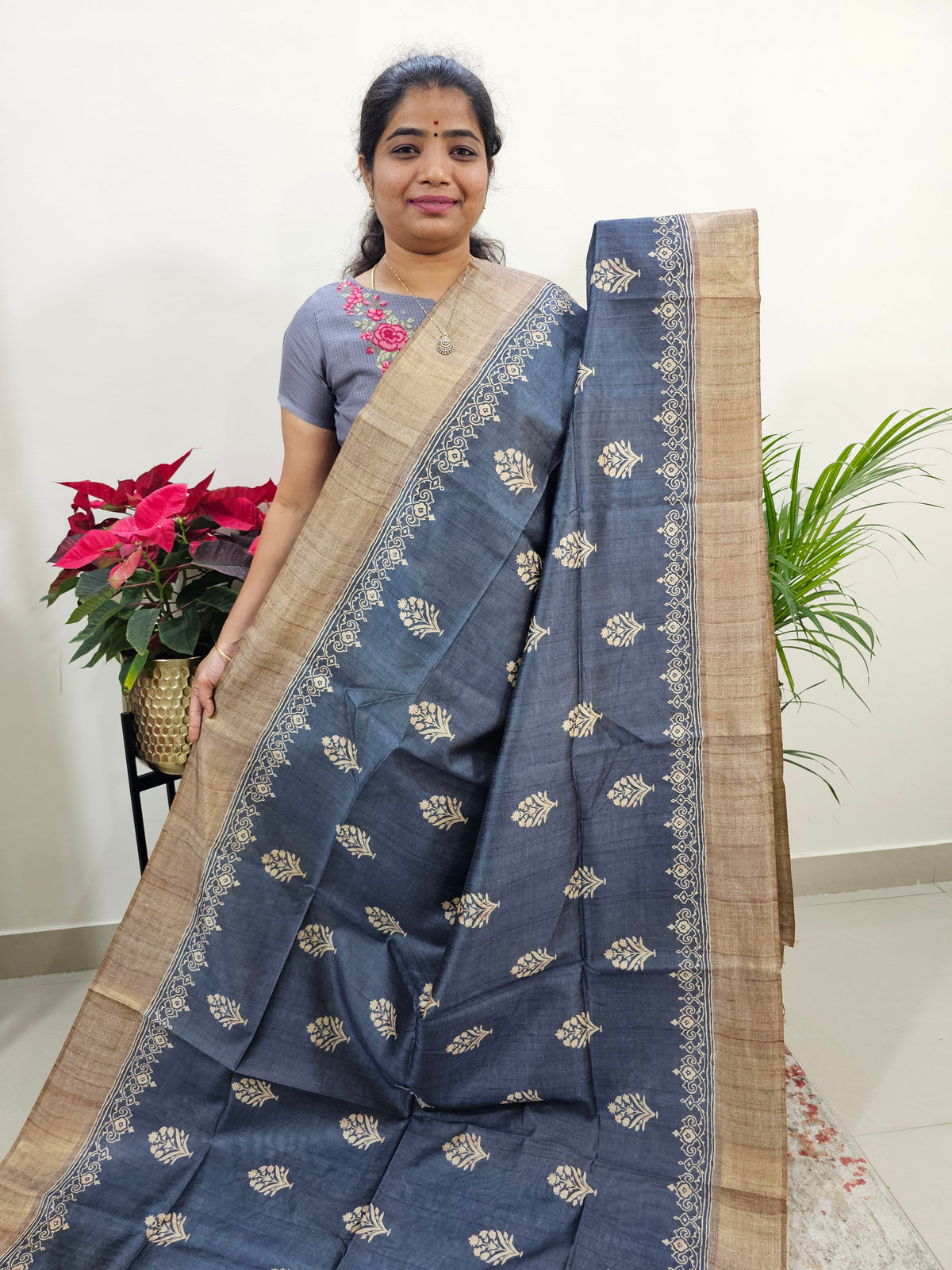 Semi Ghicha Floral Printed Saree - Dark Grey with Grey