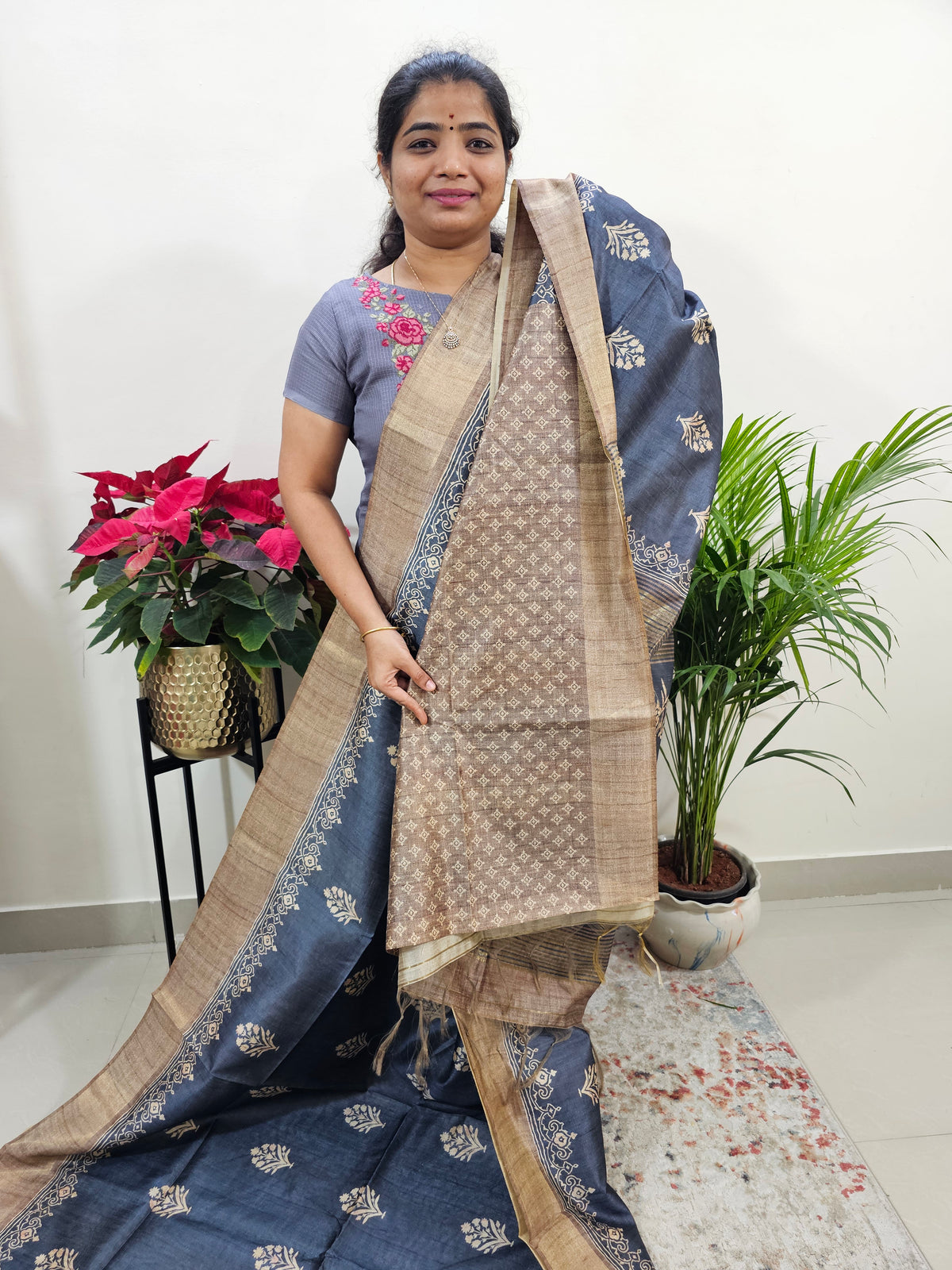 Semi Ghicha Floral Printed Saree - Dark Grey with Grey