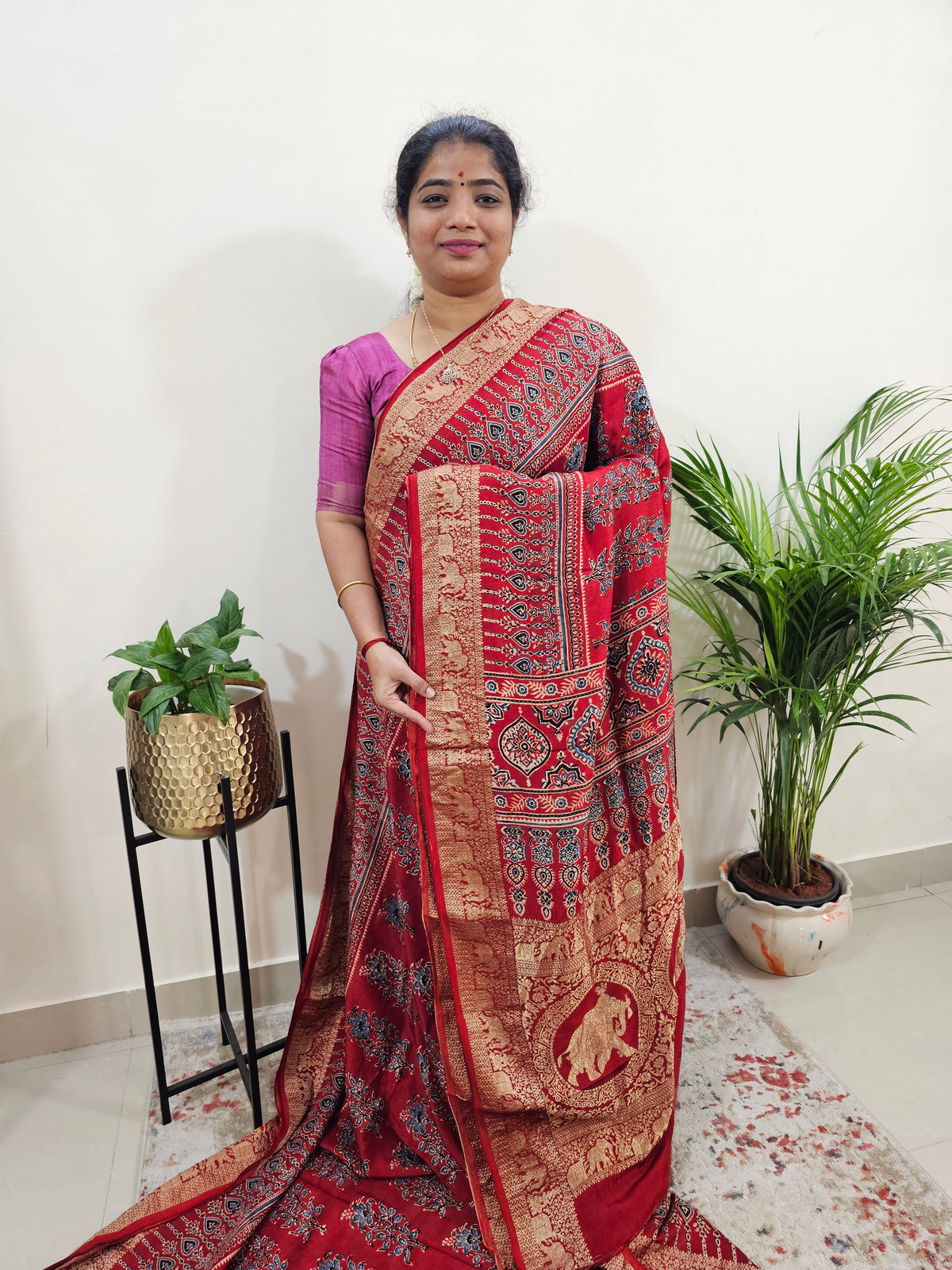 Dola Silk Saree - Red