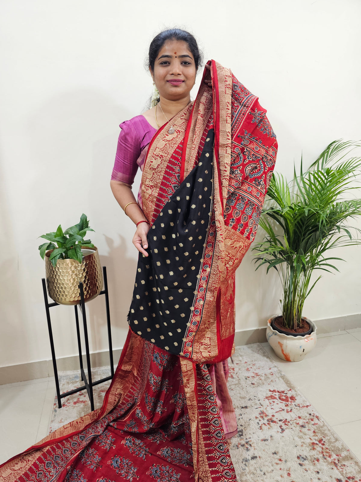 Dola Silk Saree - Red