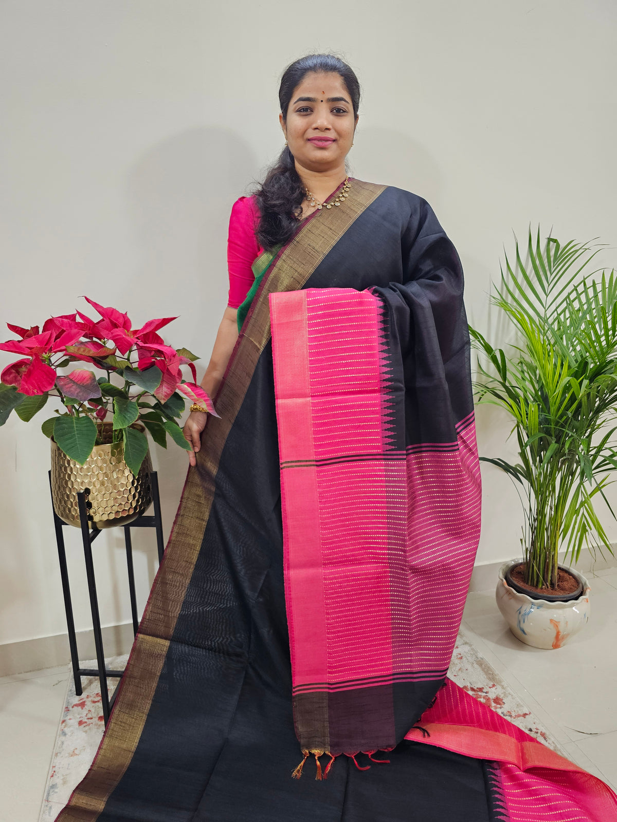 Korvai Weaving Semi Raw Silk Saree - Black with Pink