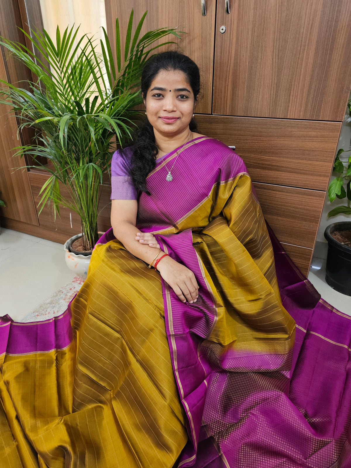 Classical Kanjivaram Pattern Pure Handloom Soft Silk Saree - Golden Mustard with Magenta Pink