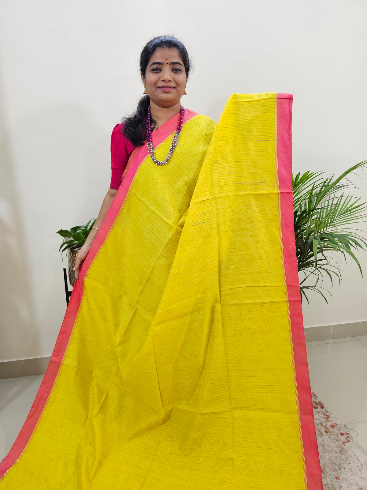 Ghicha Cotton Thread Weaving Saree - Yellow with Pink