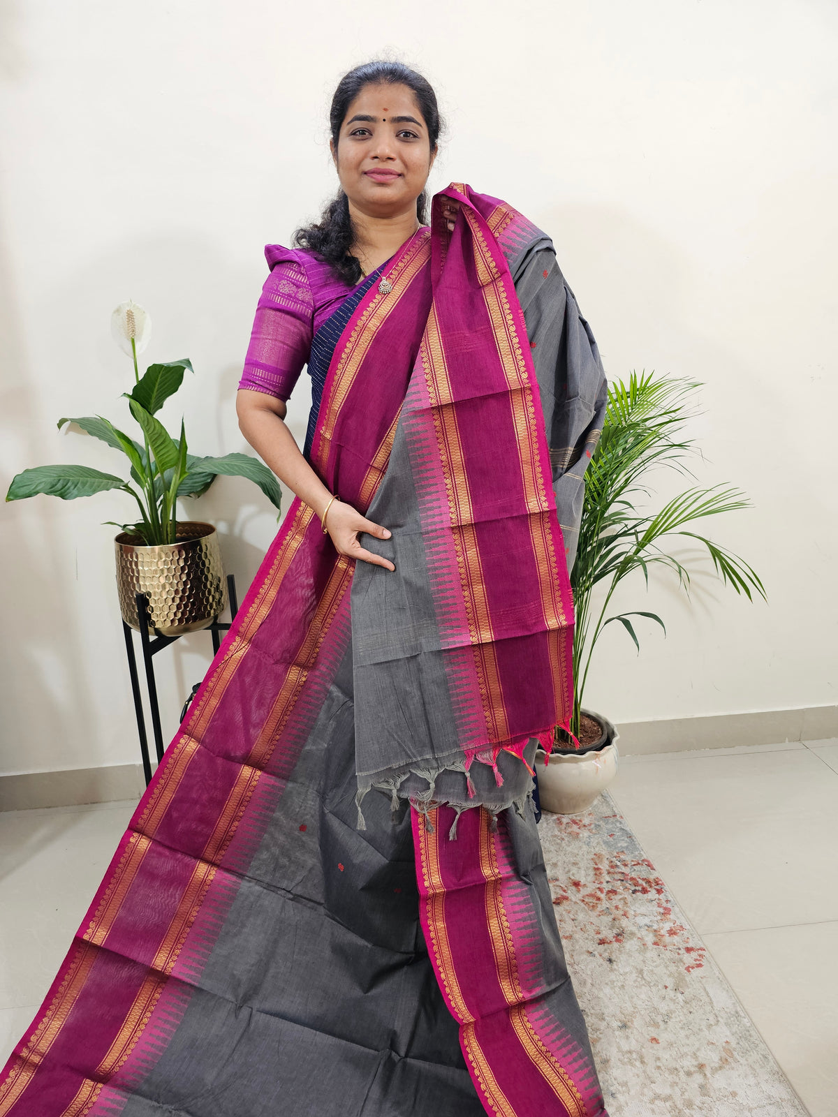 Kanchi Cotton Saree - Grey with Magenta Pink