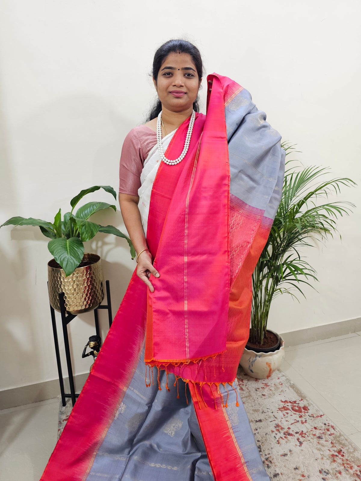 Rain Drop Pattern Pure Handloom Soft Silk Saree - Grey with Reddish Orange