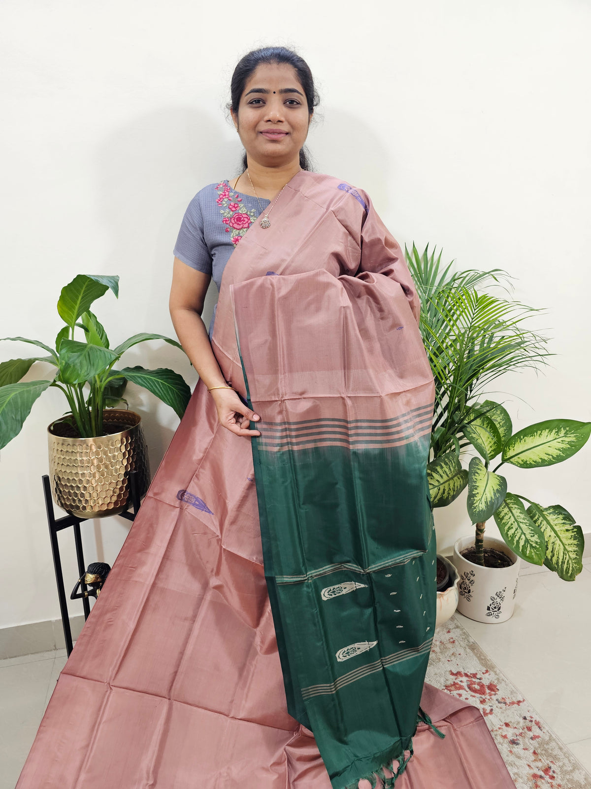 Onion Pink with Peacock Green Chinnalampattu Saree with Blouse