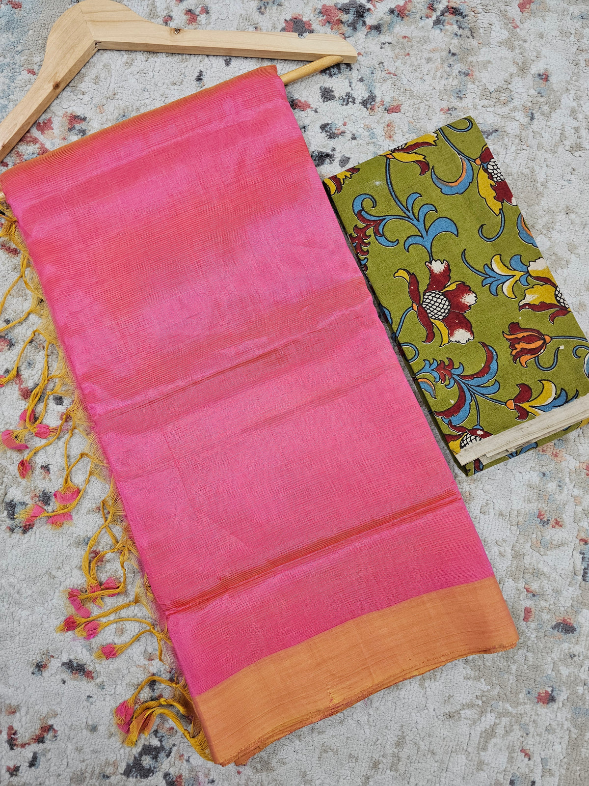 Handwoven Mangalagiri Plain Pattu Saree - Dual Shade Pink with Yellow