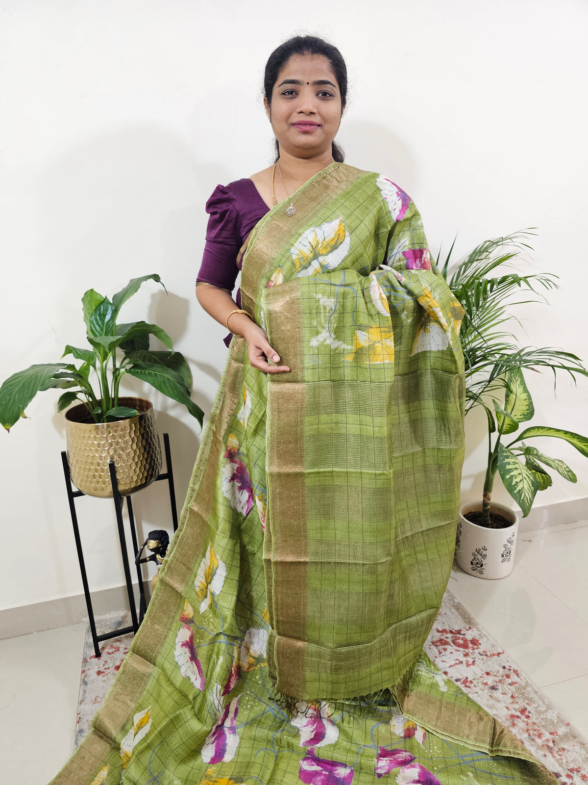 Green Checks Tussar Silk Saree with Kanchi Border