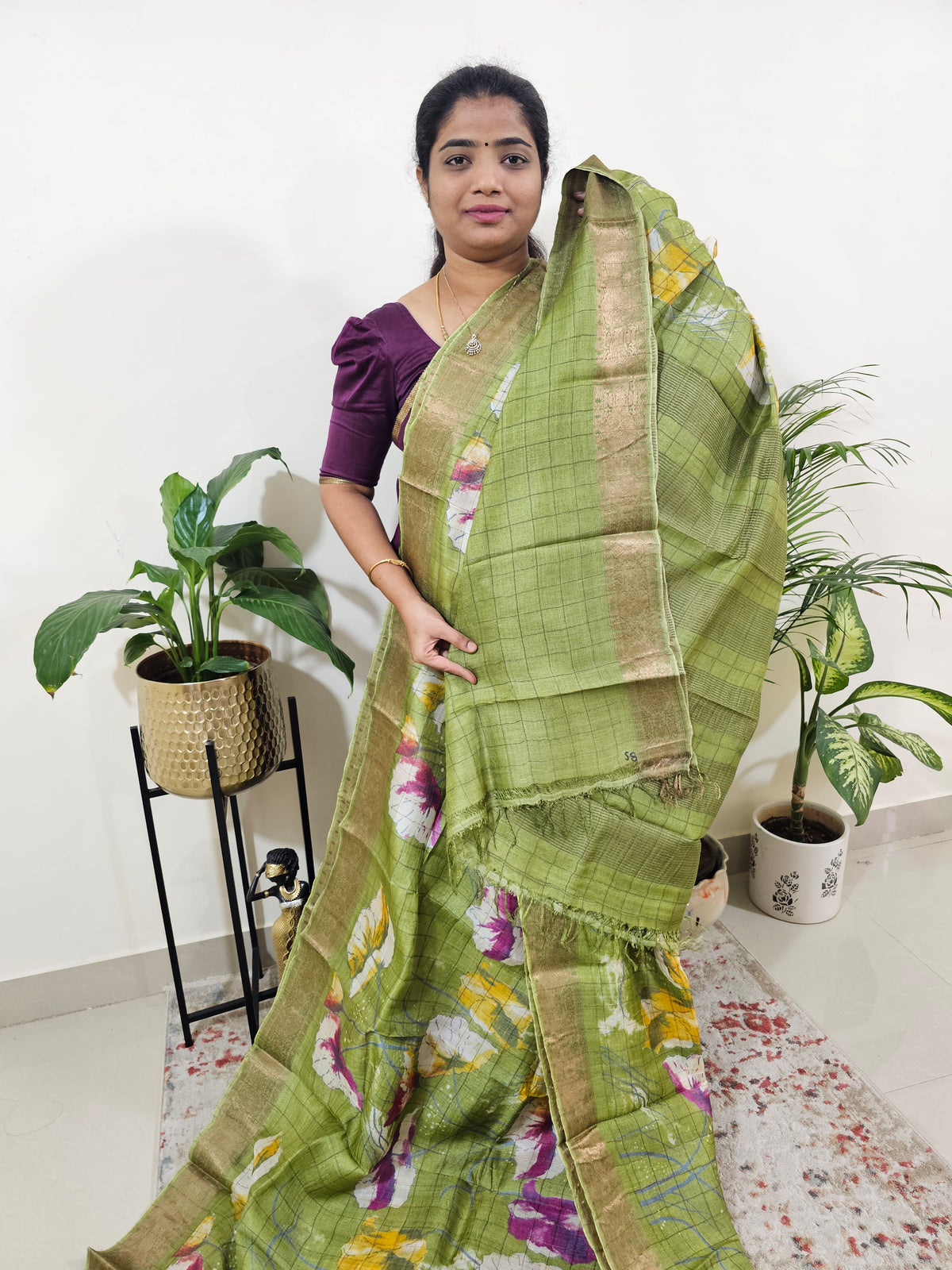 Green Checks Tussar Silk Saree with Kanchi Border