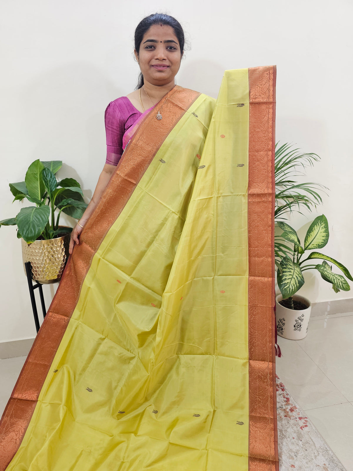 Green with Violet Pallu Chinnalampattu Small Border Saree