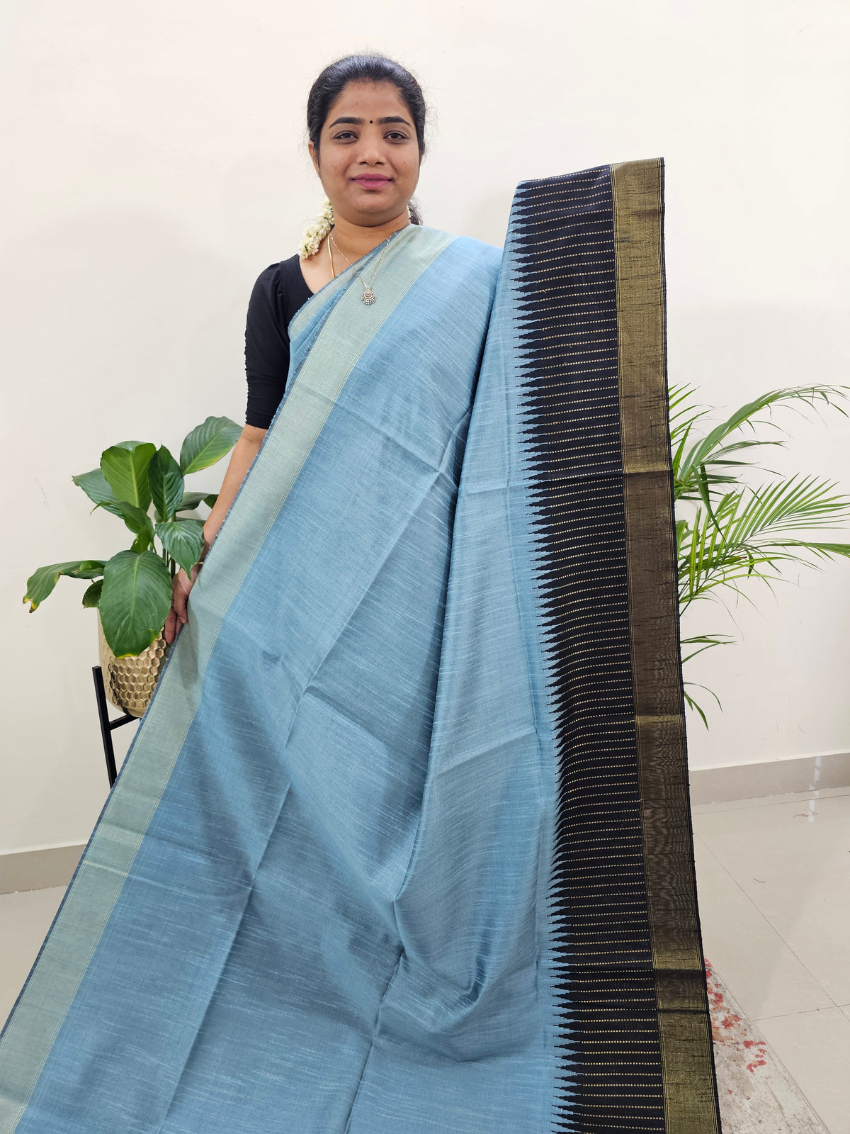 Korvai Weaving Semi Raw Silk Saree - Bluish Grey with Black