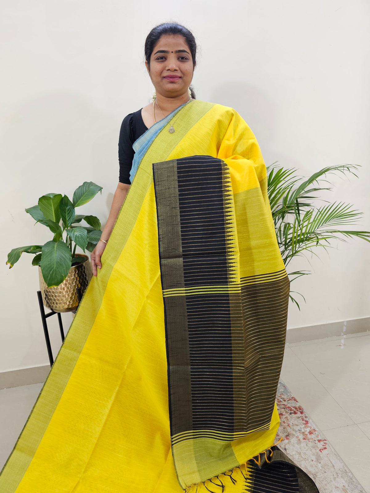 Korvai Weaving Semi Raw Silk Saree - Yellow with Black