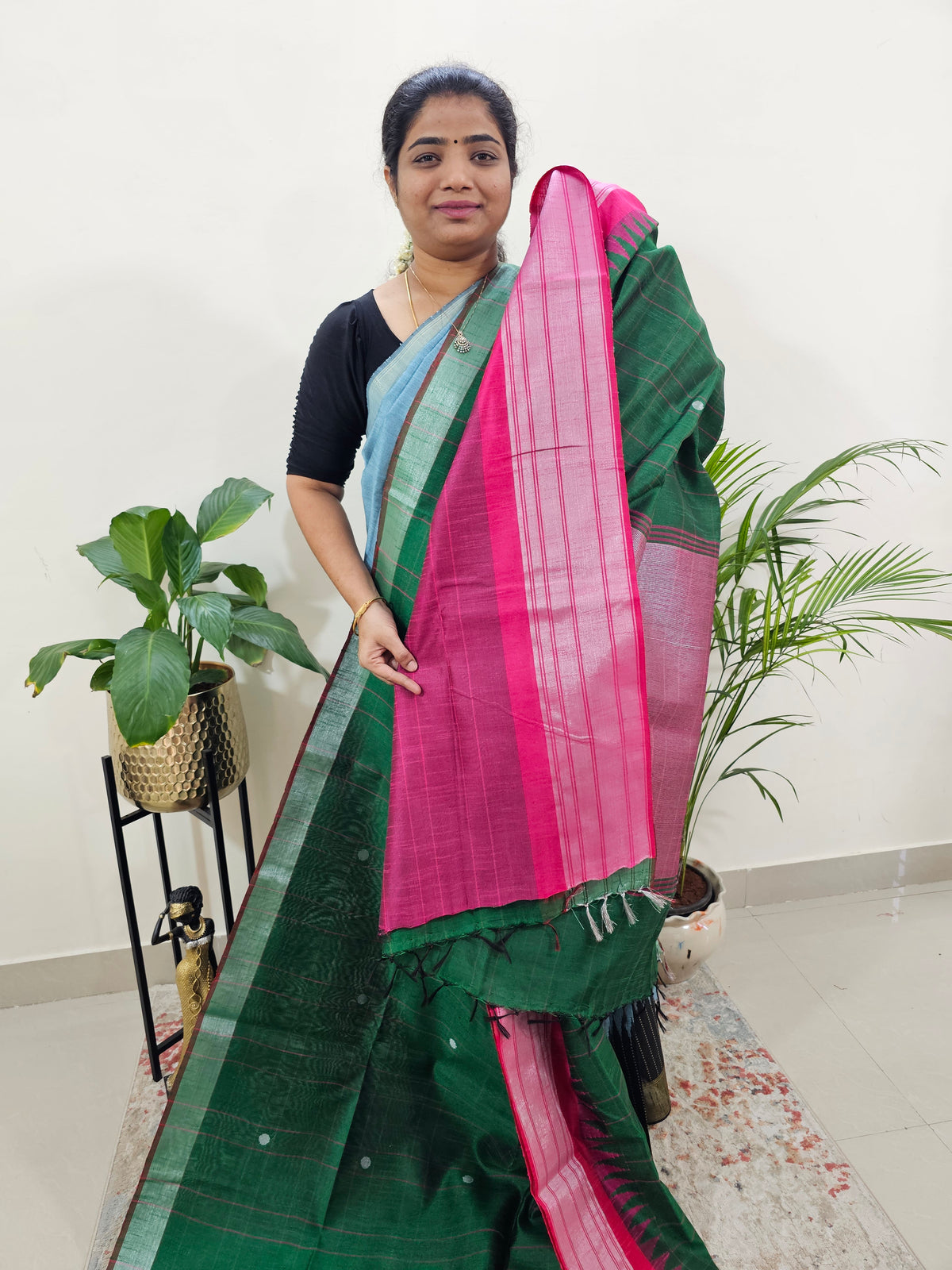 Korvai Weaving Semi Raw Silk Saree - Green with Pink