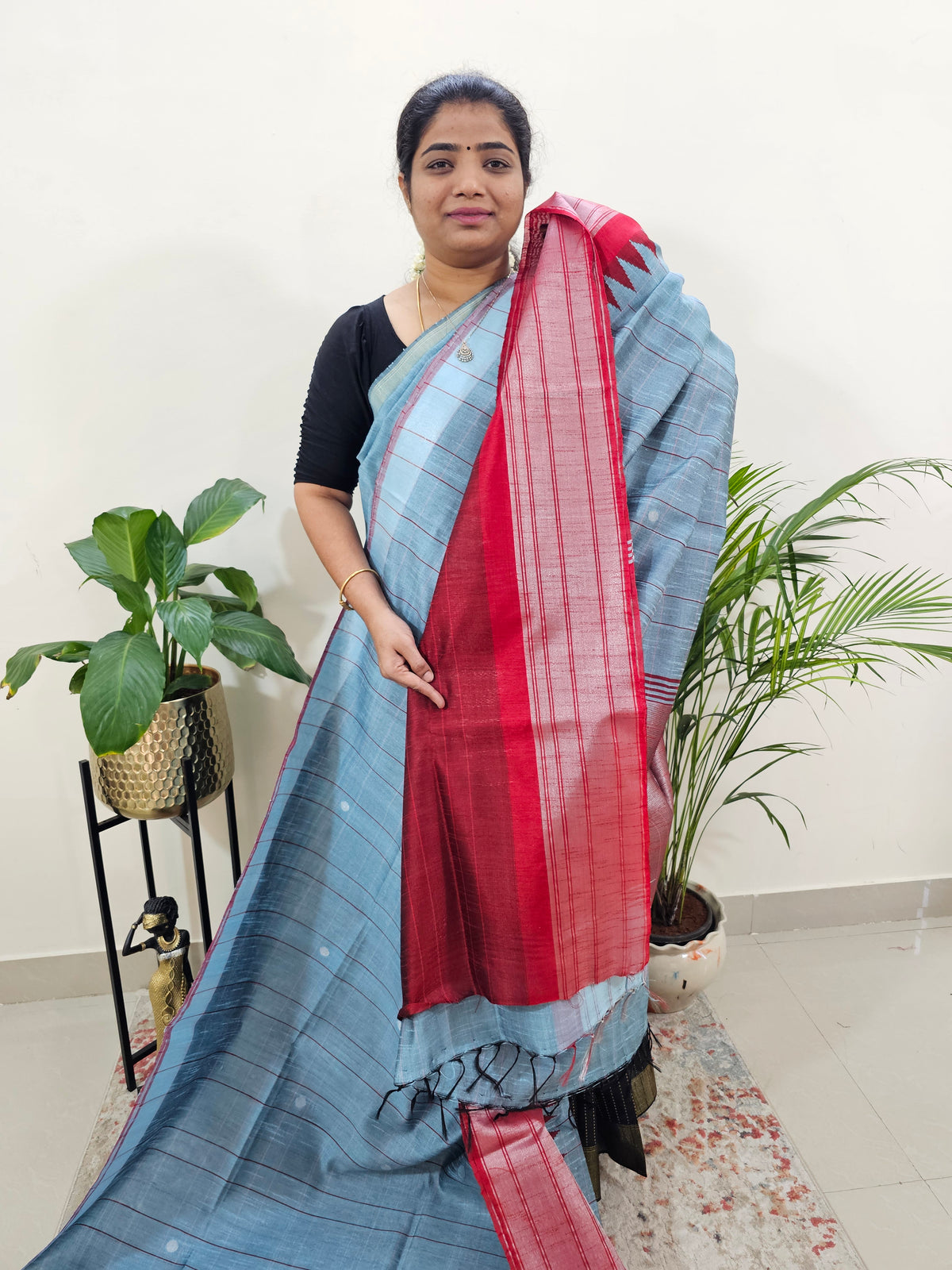 Korvai Weaving Semi Raw Silk Saree - Bluish Grey with Red