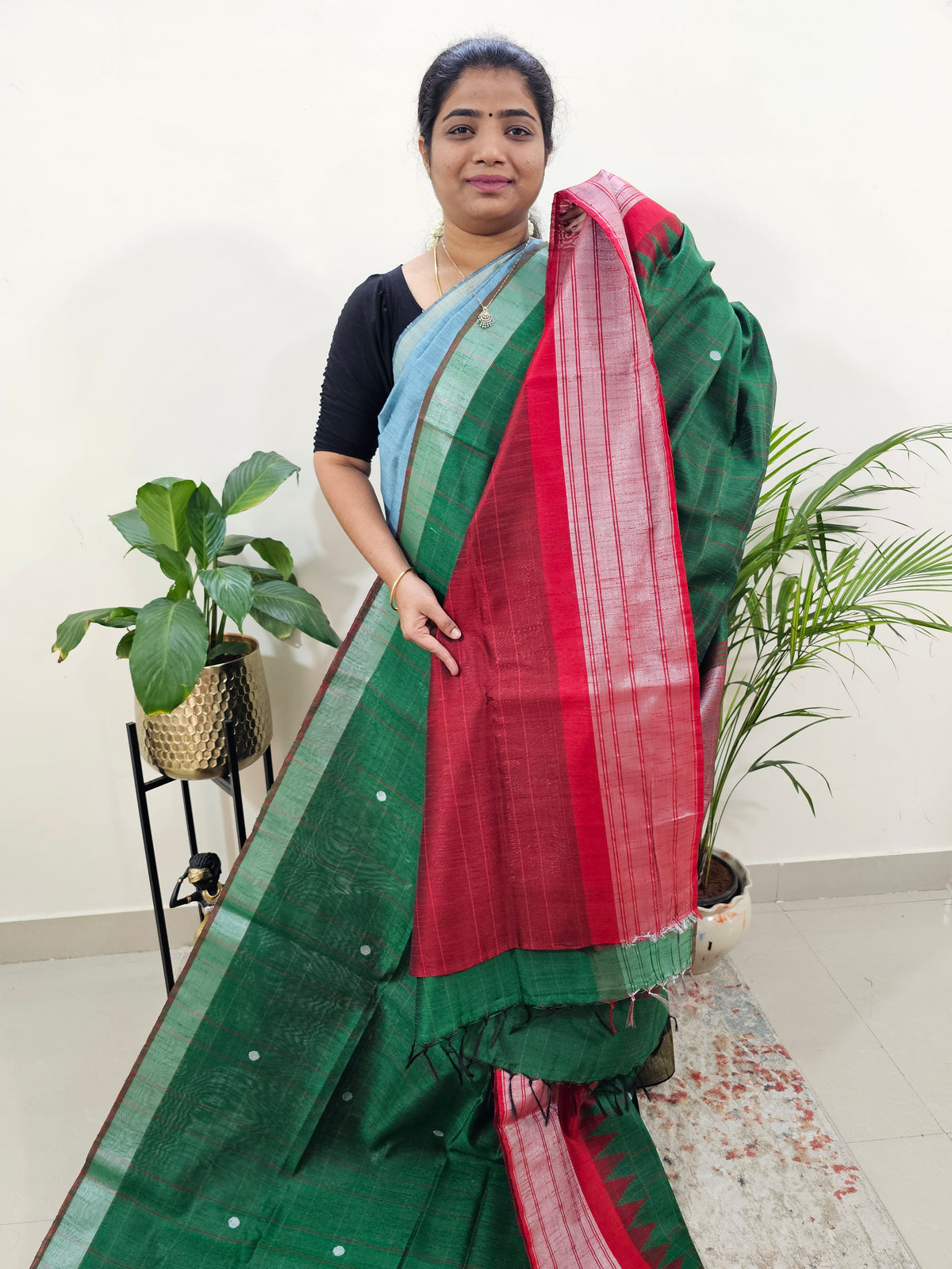 Korvai Weaving Semi Raw Silk Saree - Green with Red