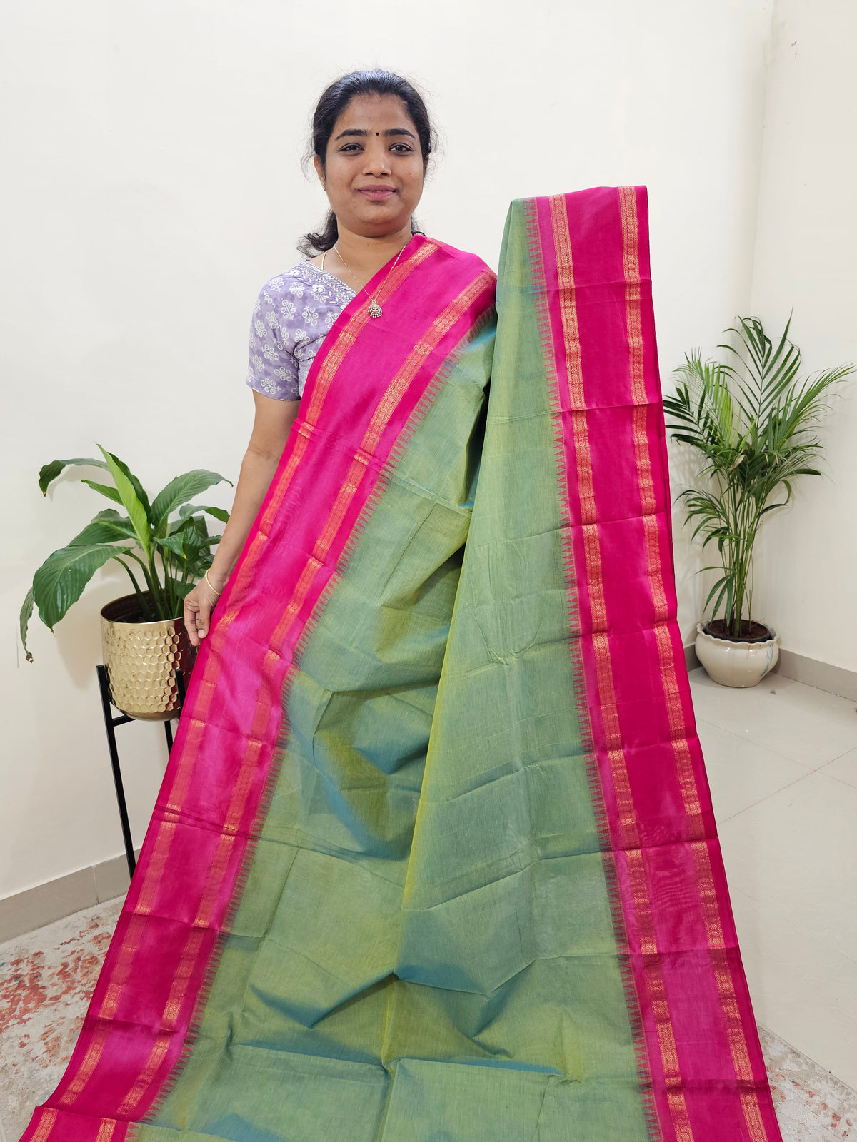 Mercerised Kanchi Cotton Saree - Green with Pink