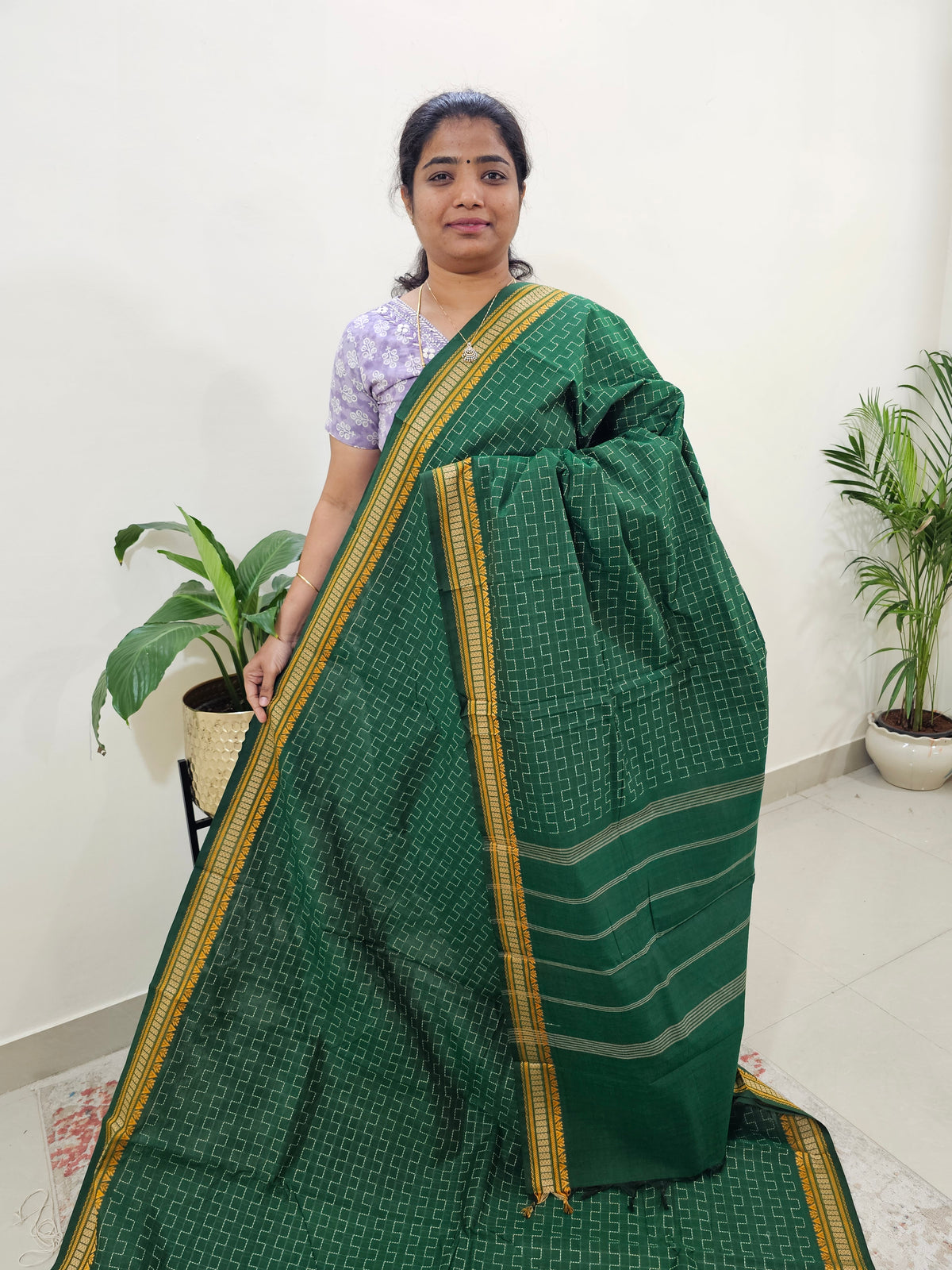 Kanchi Cotton Saree - Bottle Green