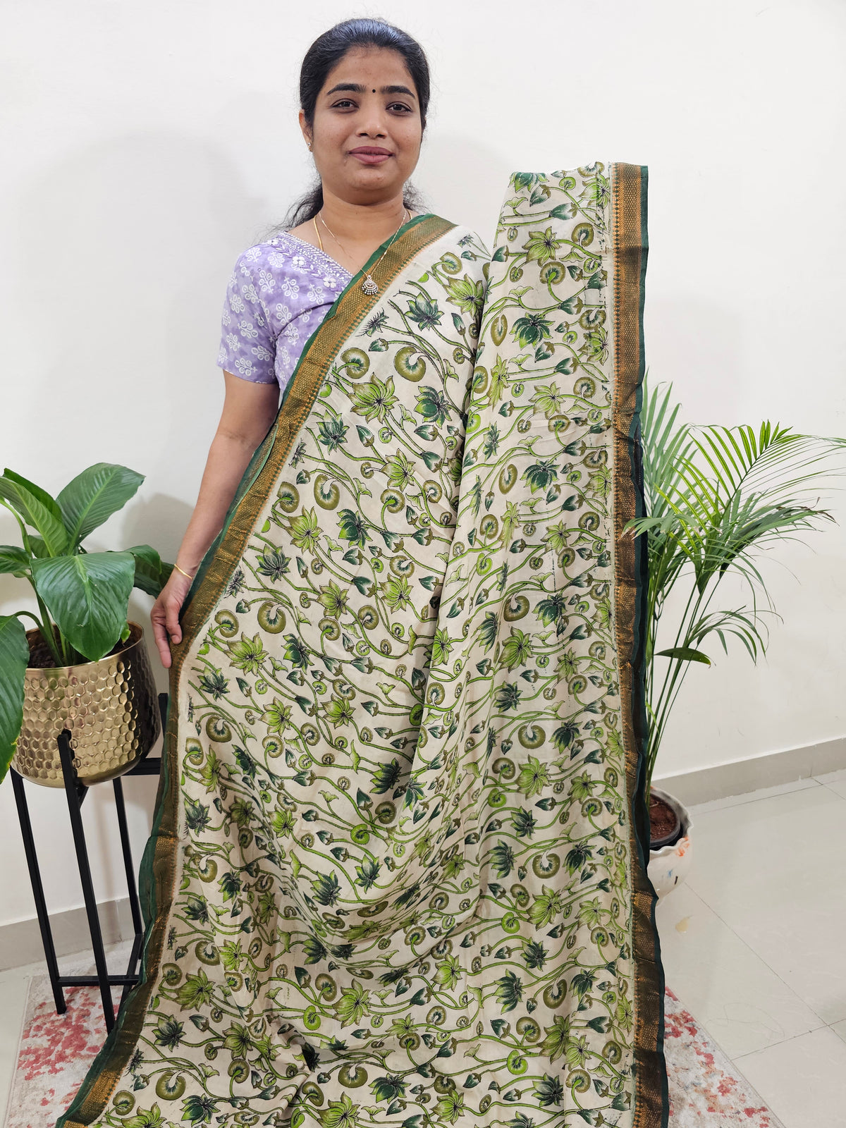 Chennuri Silk Lotus Pattern - Green with Dark Green