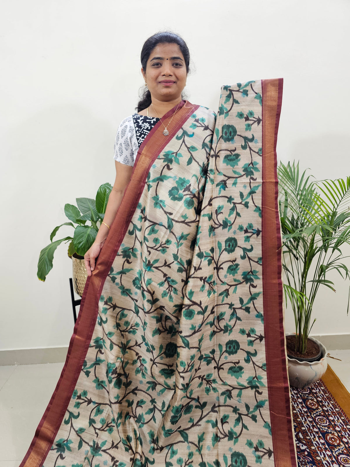Soft Semi Tussar Weaving with Soft Zari Border - Green with Maroon