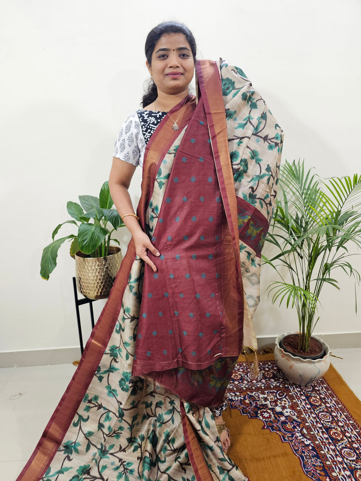 Soft Semi Tussar Weaving with Soft Zari Border - Green with Maroon