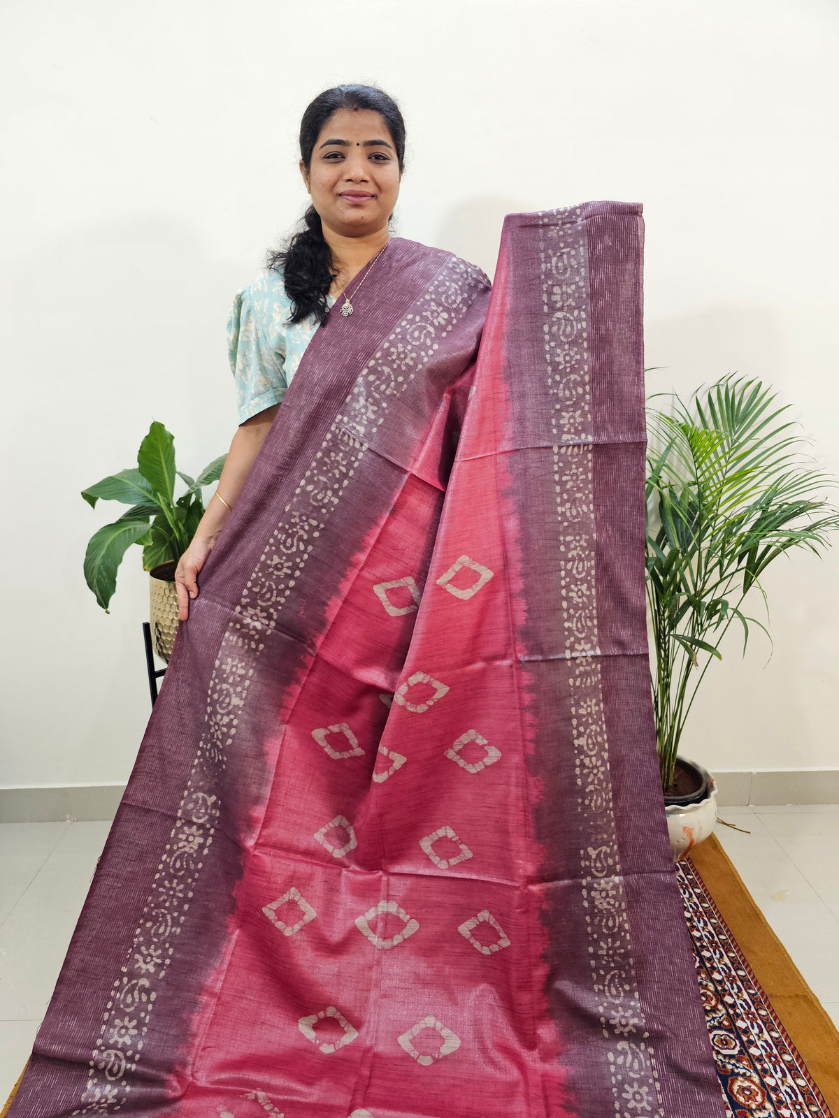 Bhagalpuri Zari Weaving with Batik Print - Pink with Dark Onion Pink
