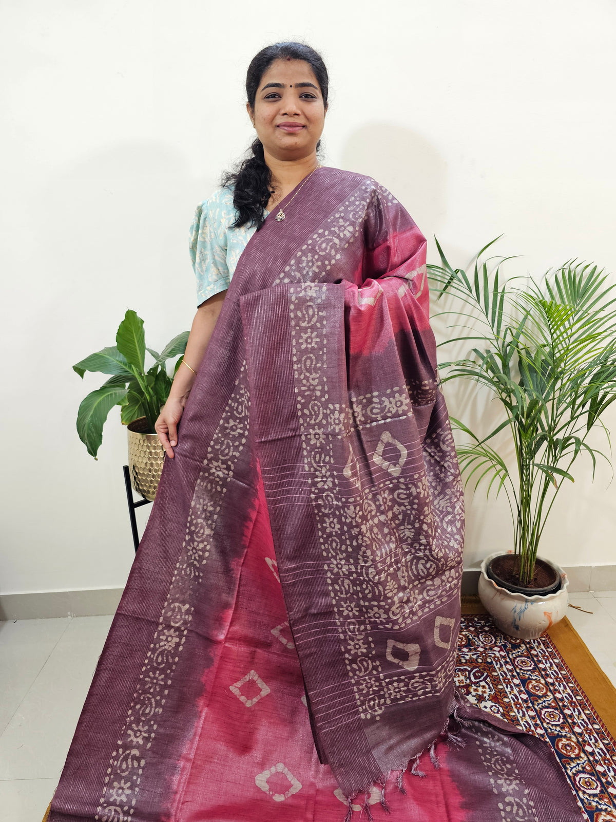 Bhagalpuri Zari Weaving with Batik Print - Pink with Dark Onion Pink
