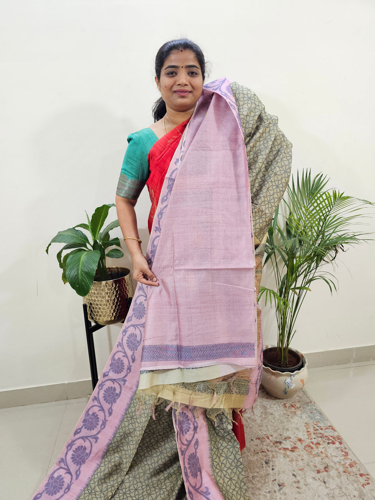 Semi Maandu Tussar Zari Weaving Saree with Contrast Pallu - Sandal with Lavender