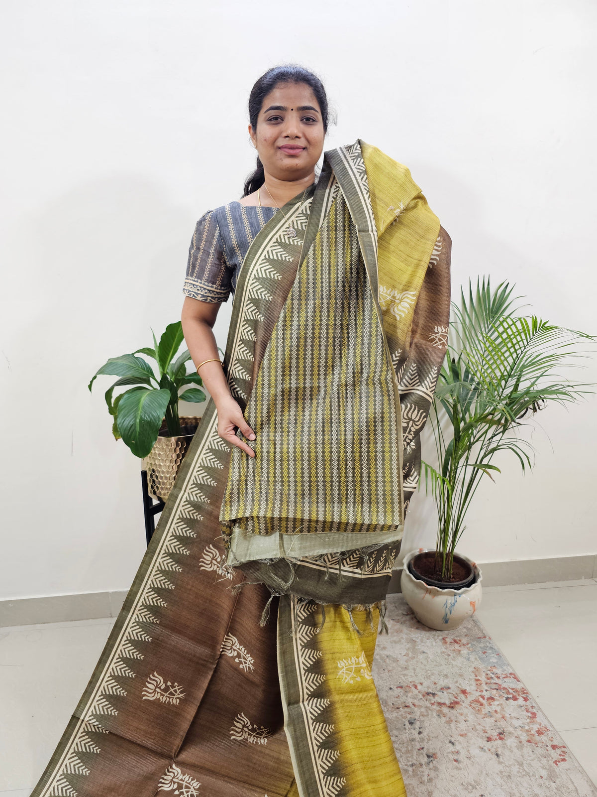 Semi Tussar with Striped Zari Weaving Saree -Dual Shade Dark Green with Mehndi Green