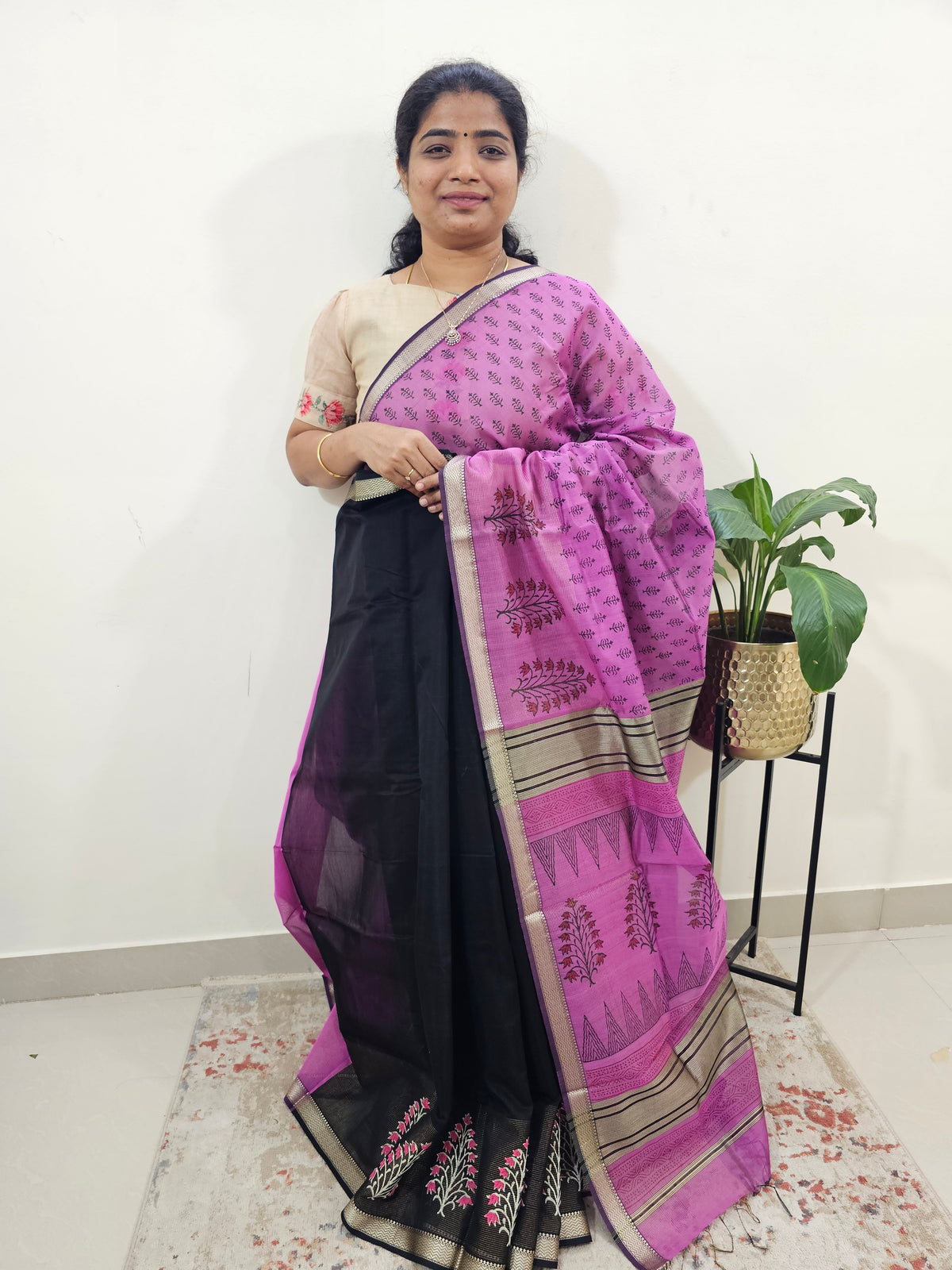 Half & Half Pattern Pure Handloom Maheshwari Silk Cotton Weaves -  Purple with Black