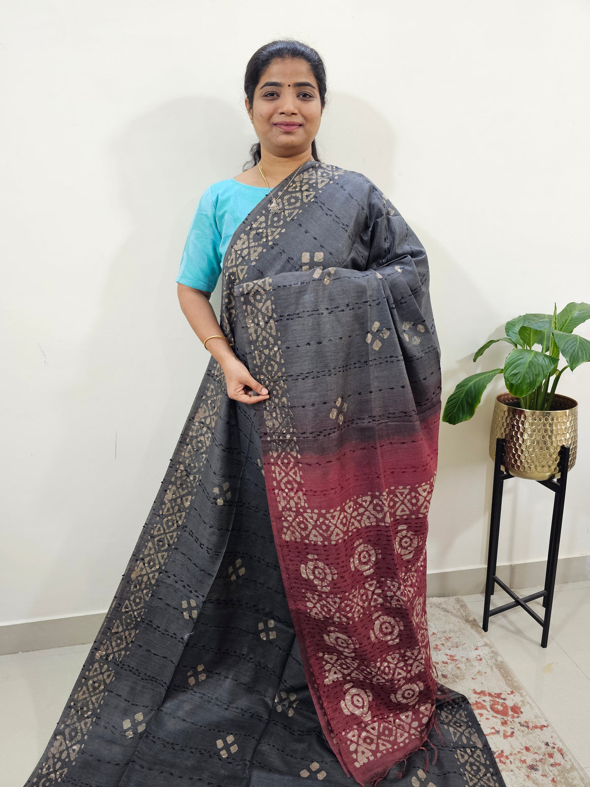 Bhagalpuri Batik Print - Grey with Maroon