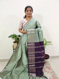 Handwoven Mangalagiri Pattu Saree - Green with Dark Purple