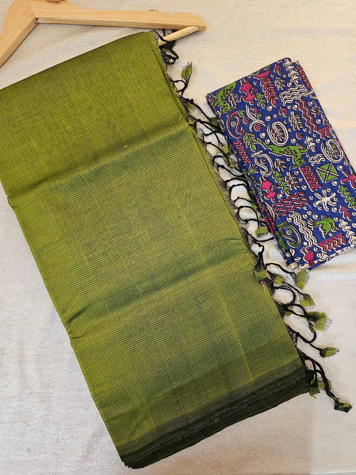 Handwoven Mangalagiri Plain Pattu Saree - Green