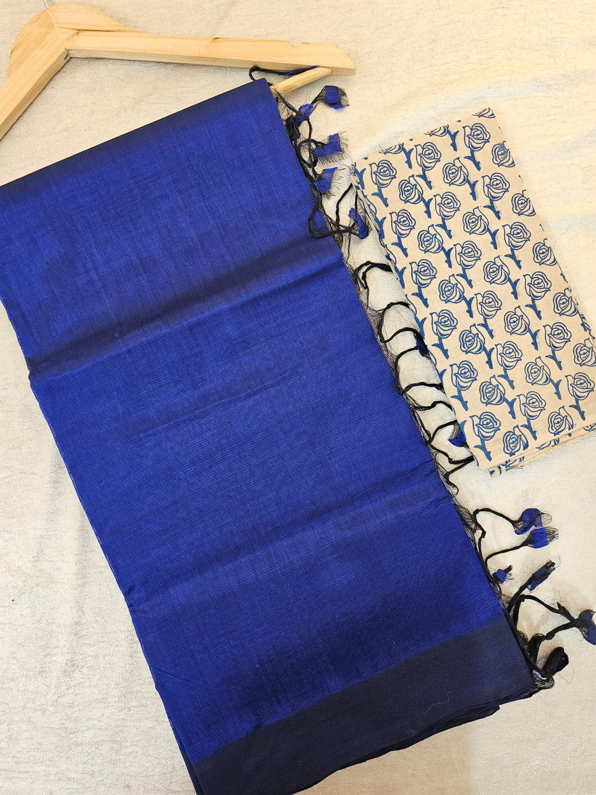 Handwoven Mangalagiri Plain Pattu Saree - Blue