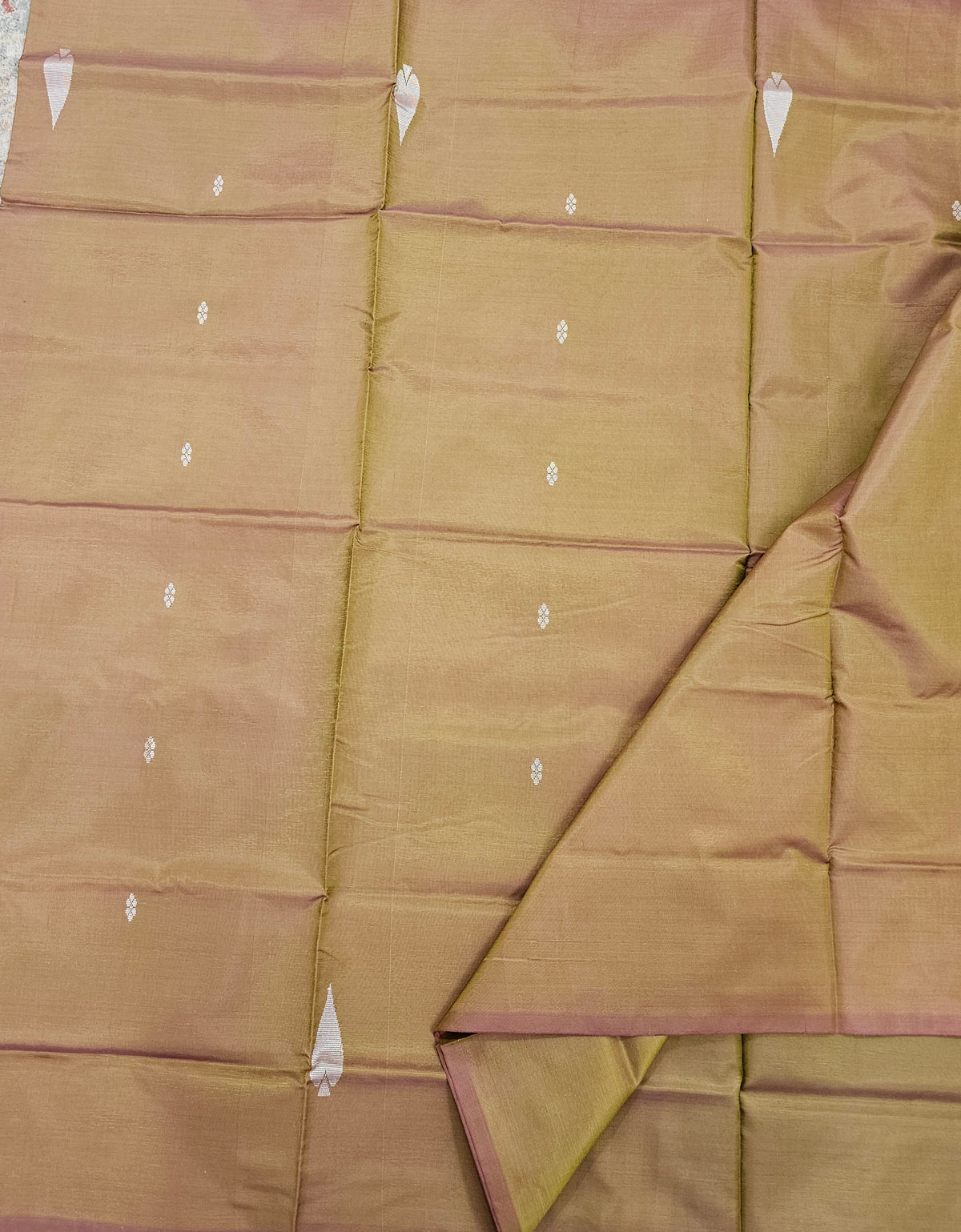 Chinnalampattu Saree - Dual Shade Cream cum Green with Blue