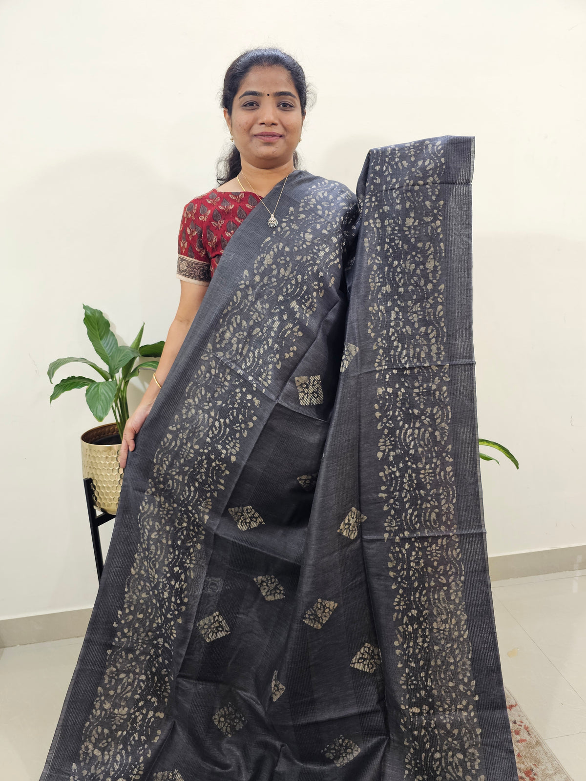 Bhagalpuri Batik Print - Grey with Maroon