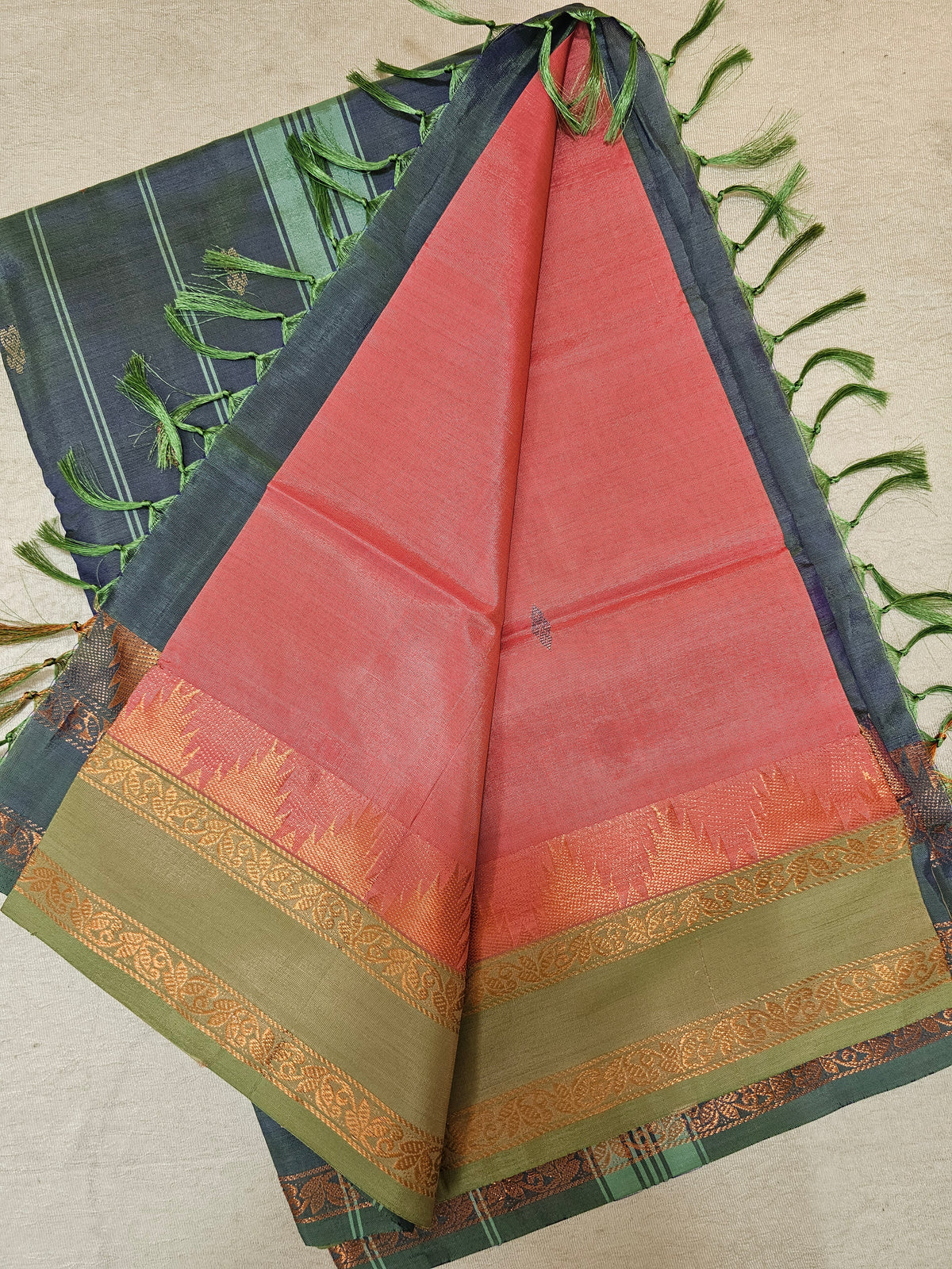 Chinnalampattu Border - Peach with Blue
