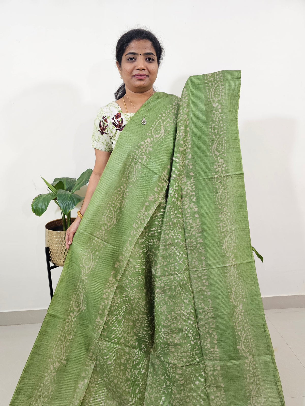 Bhagalpuri Batik Print - Green with Grey