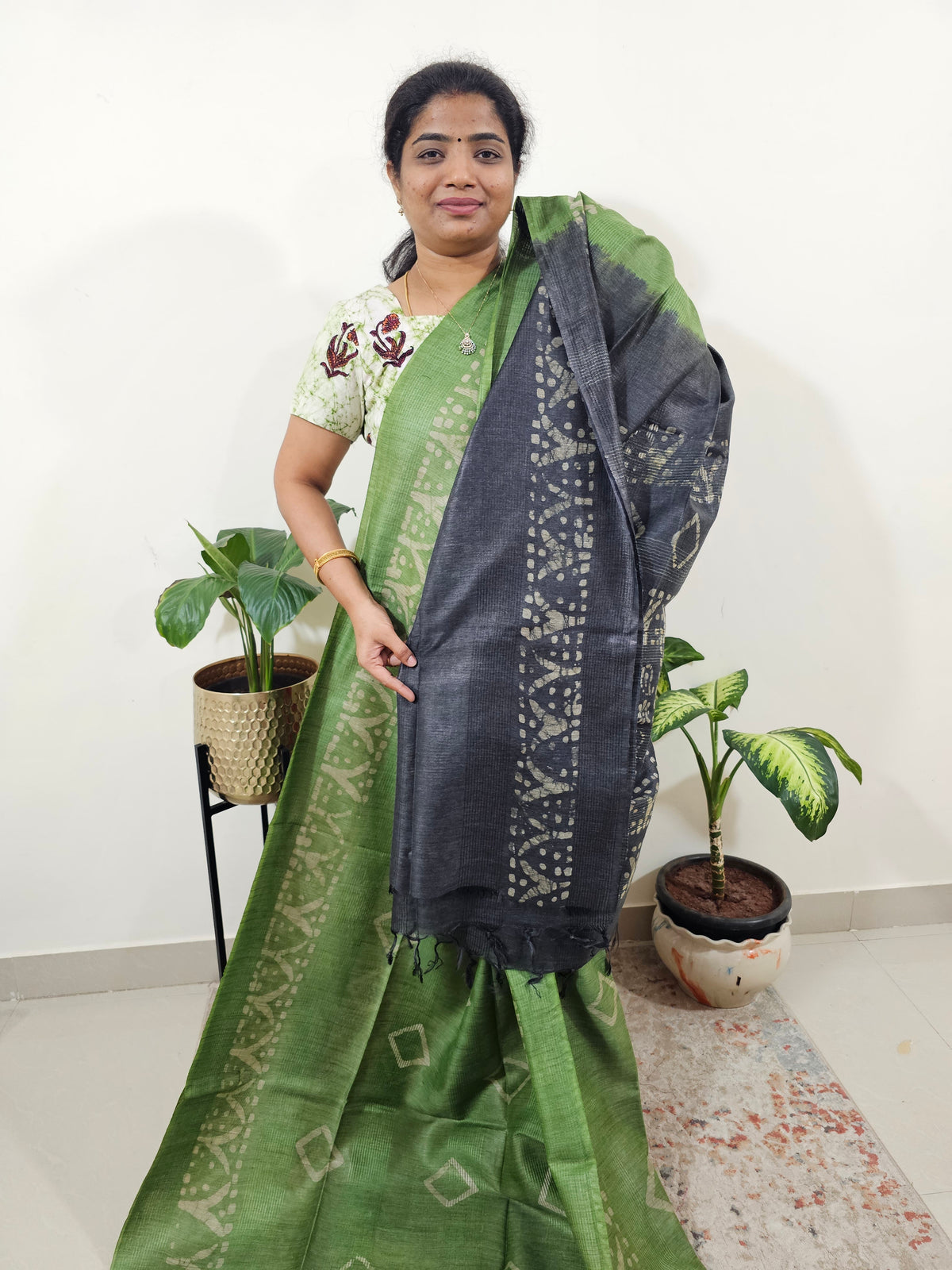 Bhagalpuri Batik Print - Green with Grey