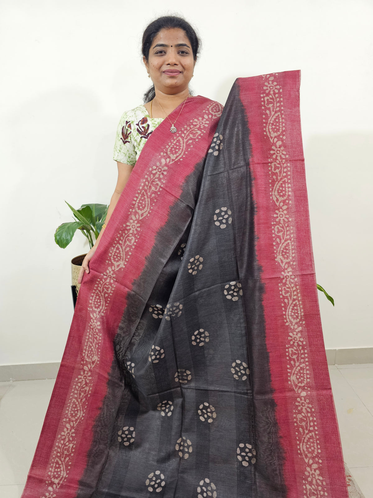Bhagalpuri Batik Print - Grey with Maroon
